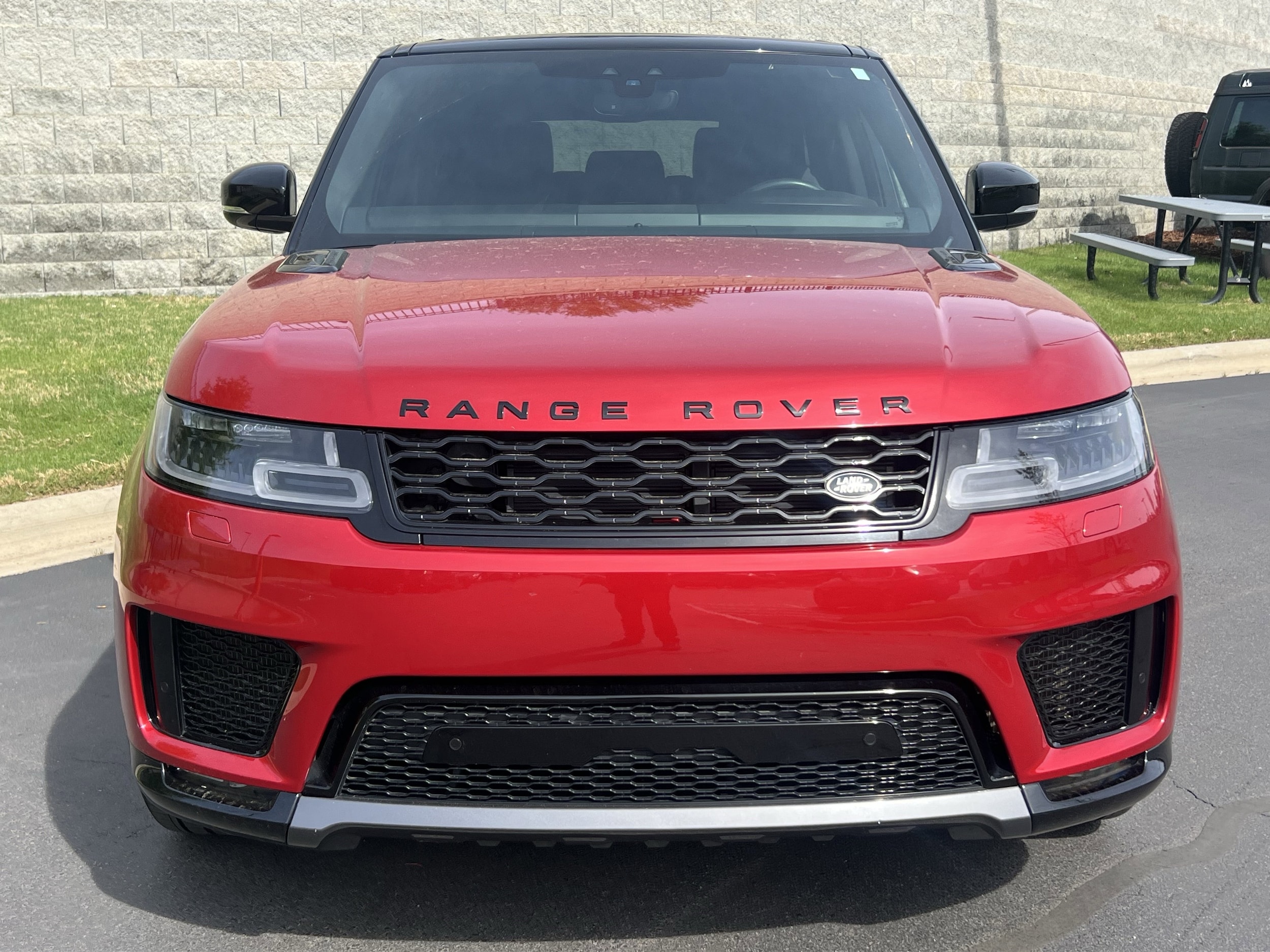 2022 Land Rover Range Rover Sport HSE Silver Edition photo 3