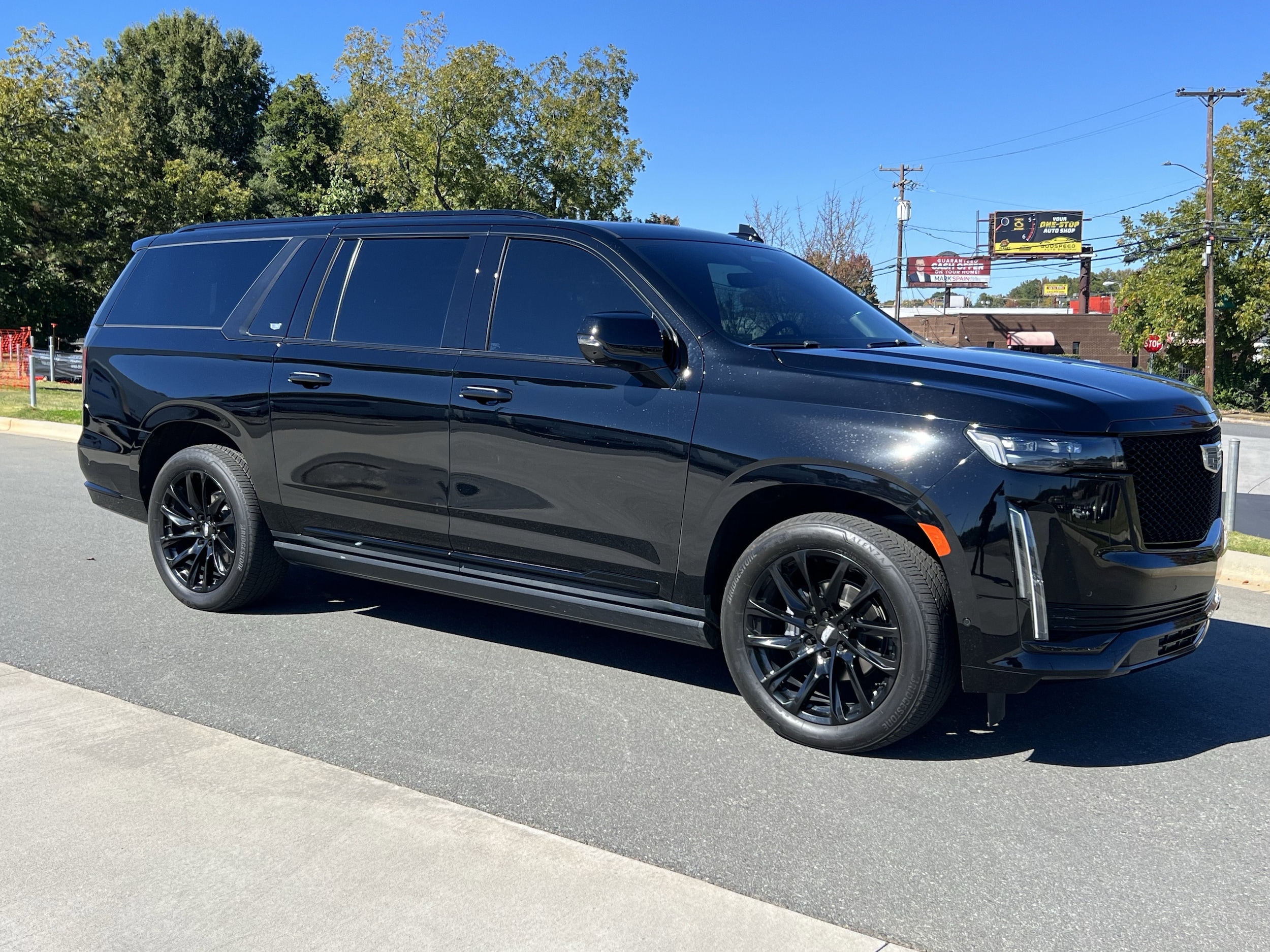 2023 Cadillac Escalade ESV Sport Platinum's photo