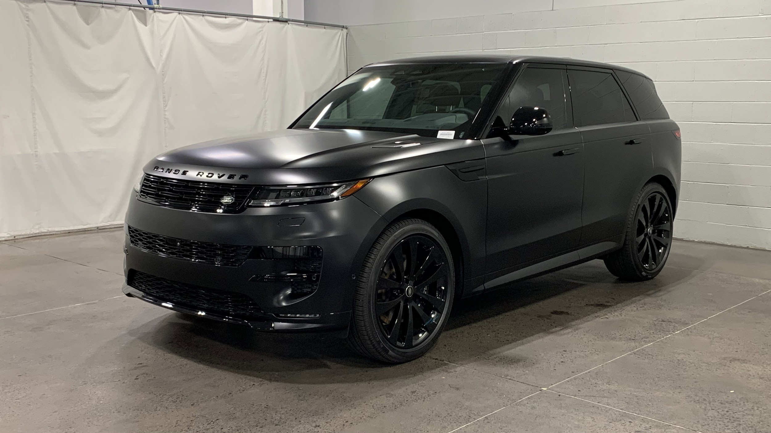 2025 Land Rover Range Rover Sport Dynamic SE's photo