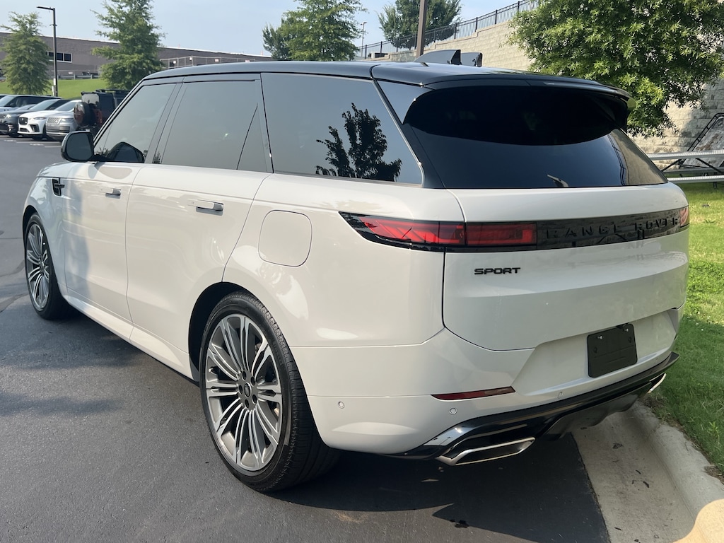 Used 2025 Land Rover Range Rover Sport P460 PHEV Dynamic SE SUV