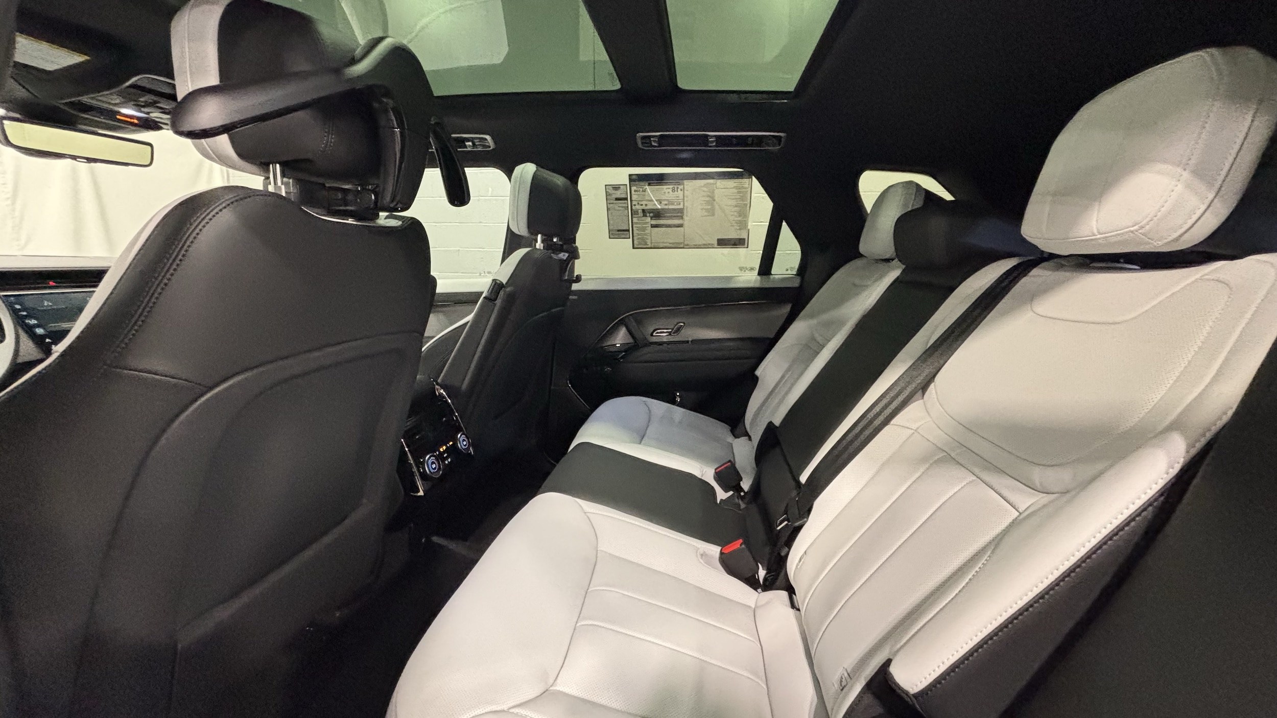 2027 Land Rover Range Rover Sport Dynamic SE