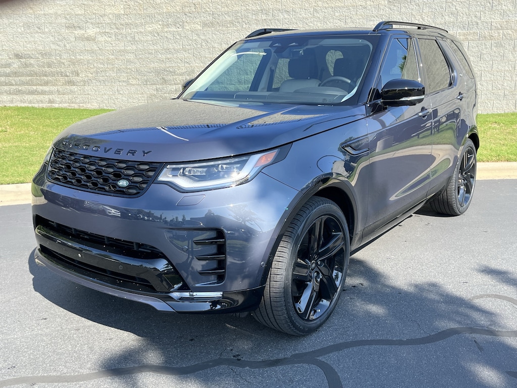 Used 2025 Land Rover Discovery Dynamic SE SUV