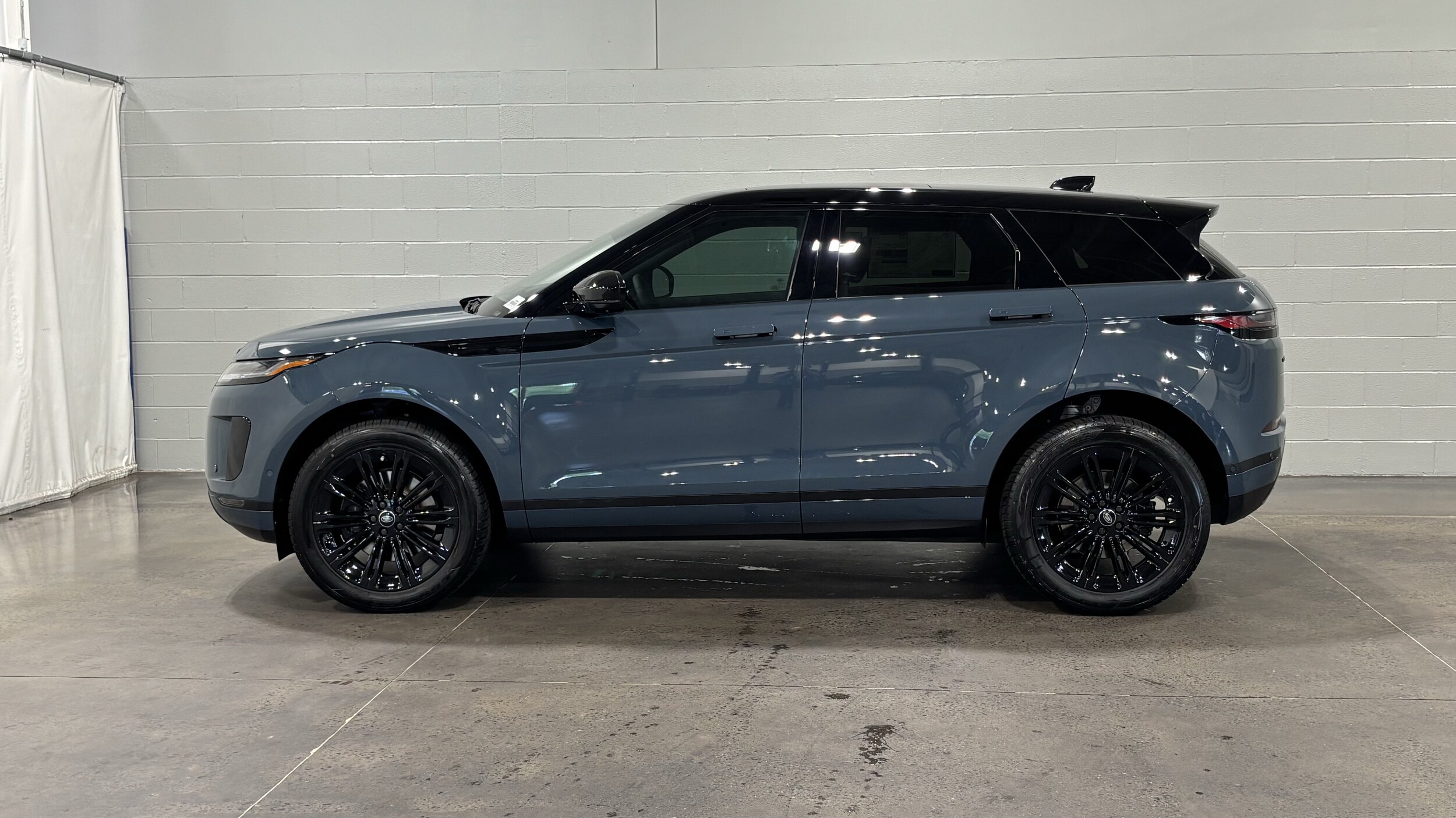 2026 Land Rover Range Rover Evoque Core S
