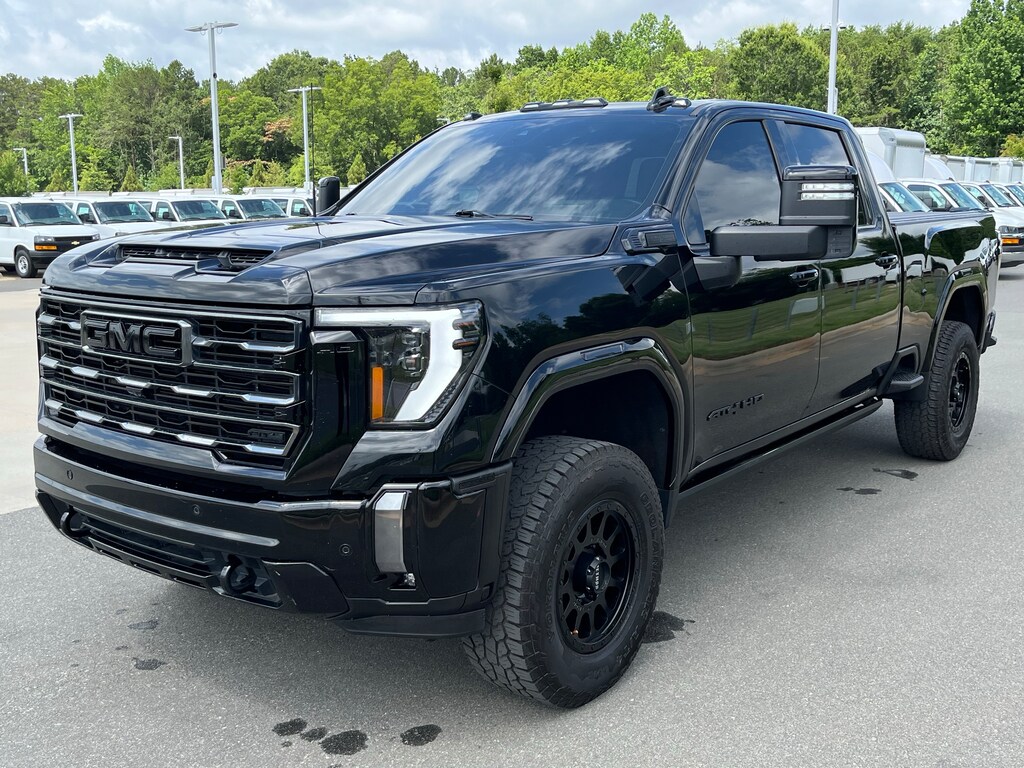 Used 2024 GMC Sierra 2500HD AT4 Pickup