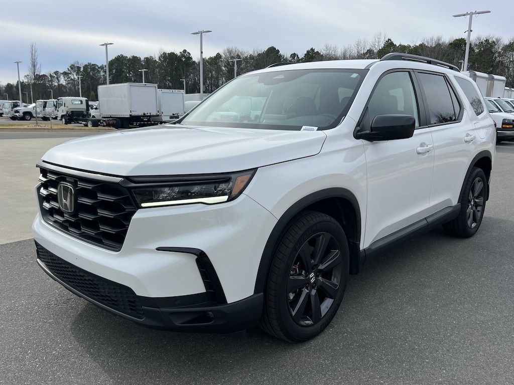 Used 2025 Honda Pilot Sport SUV