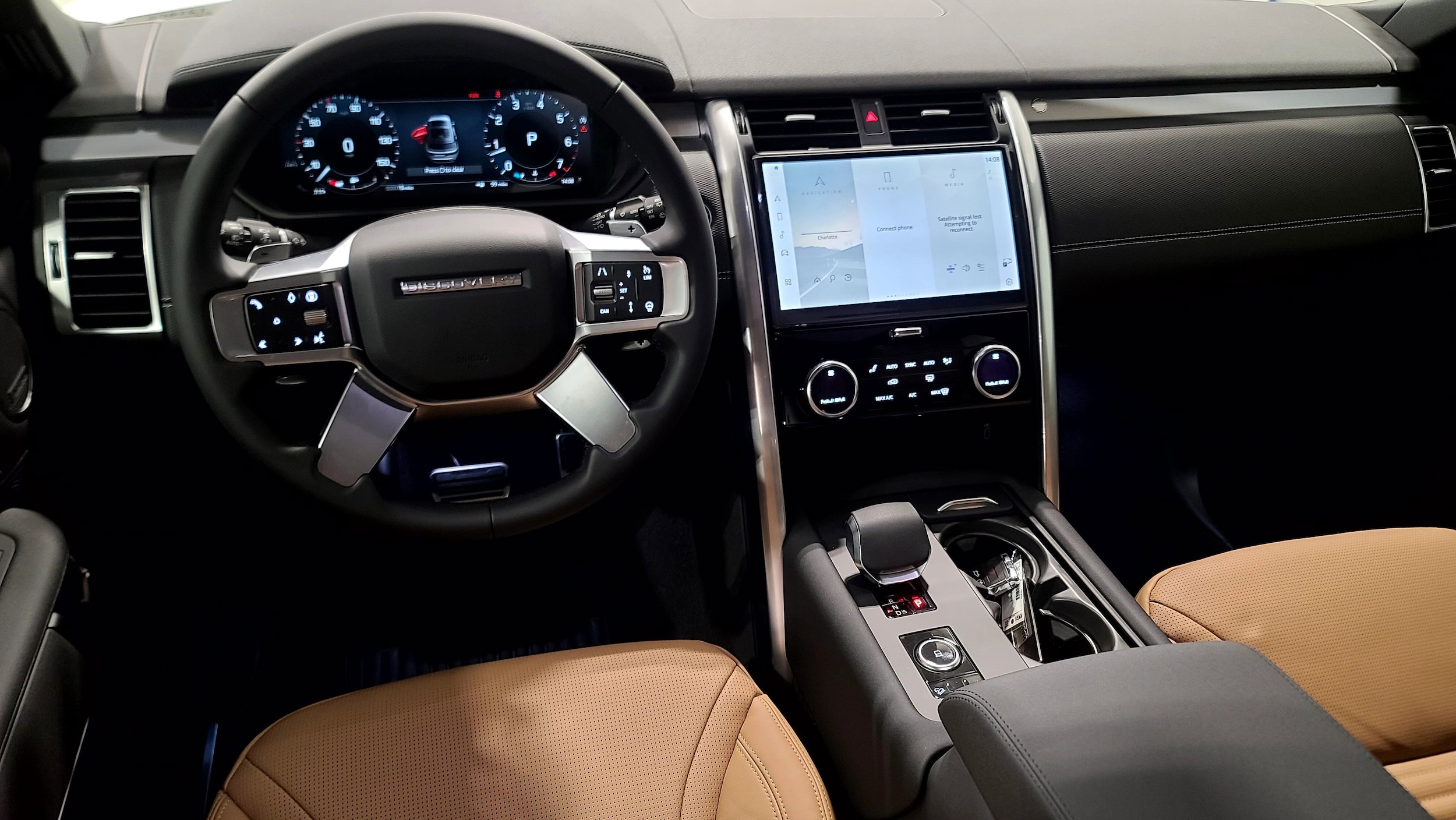 2026 Land Rover Discovery Dynamic SE photo 4