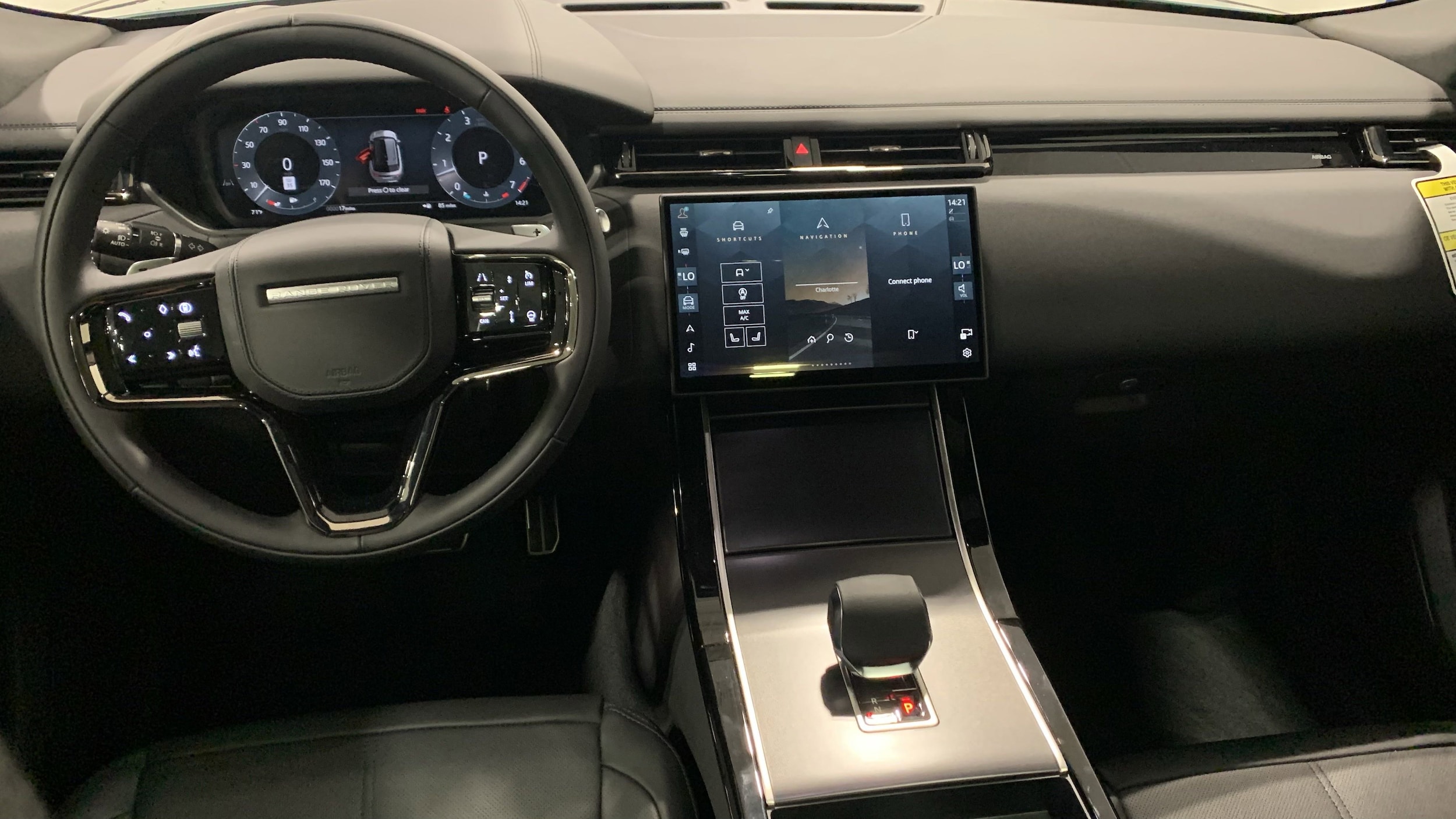 2026 Land Rover Range Rover Velar Dynamic SE photo 4