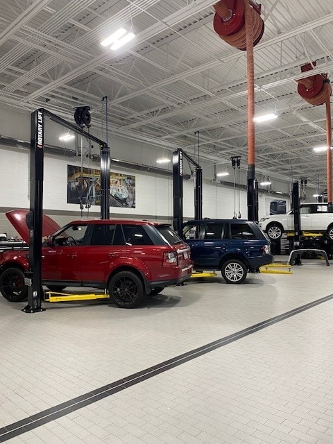 Range rover garage discount