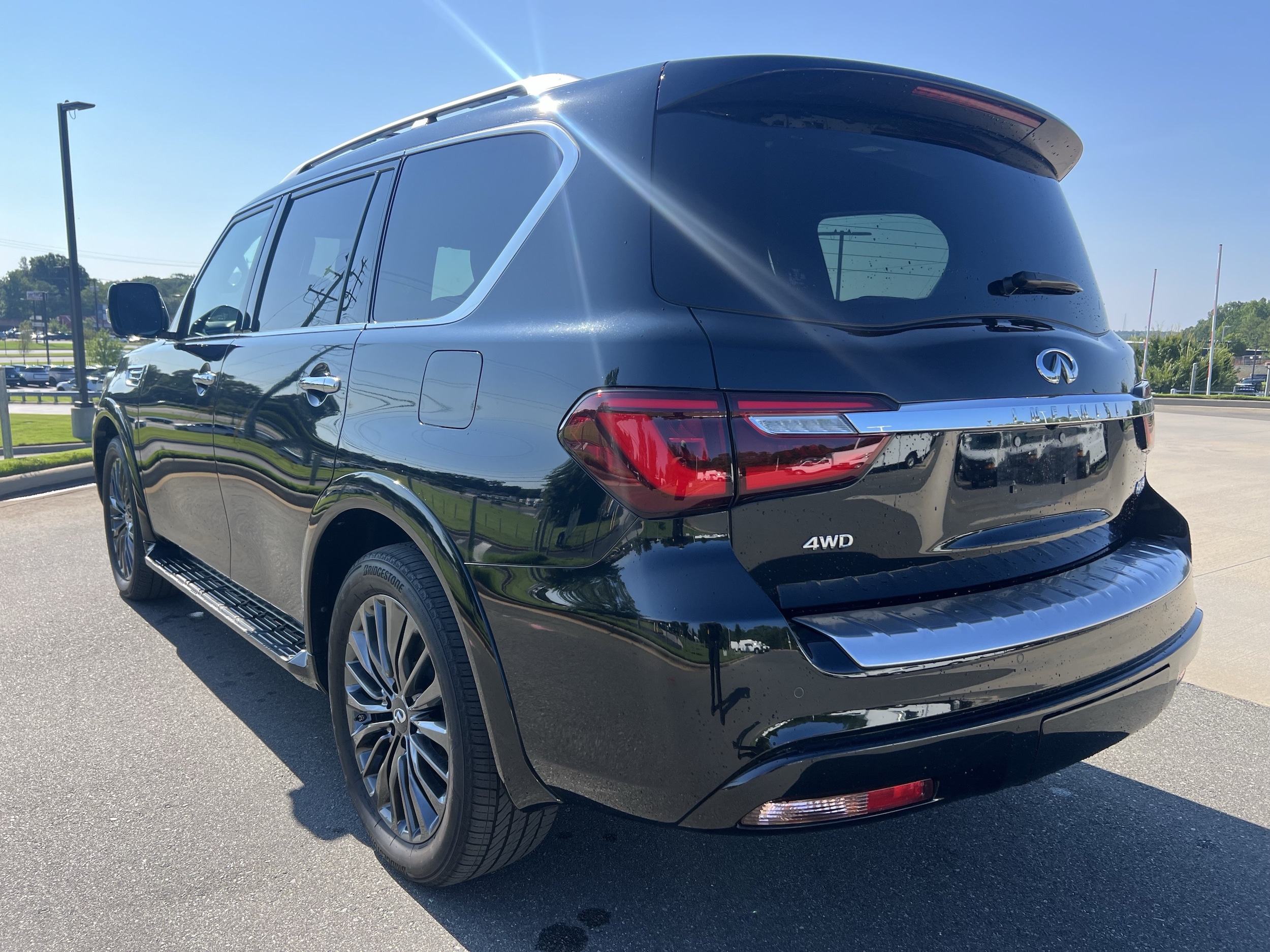 INFINITI QX80 SENSORY