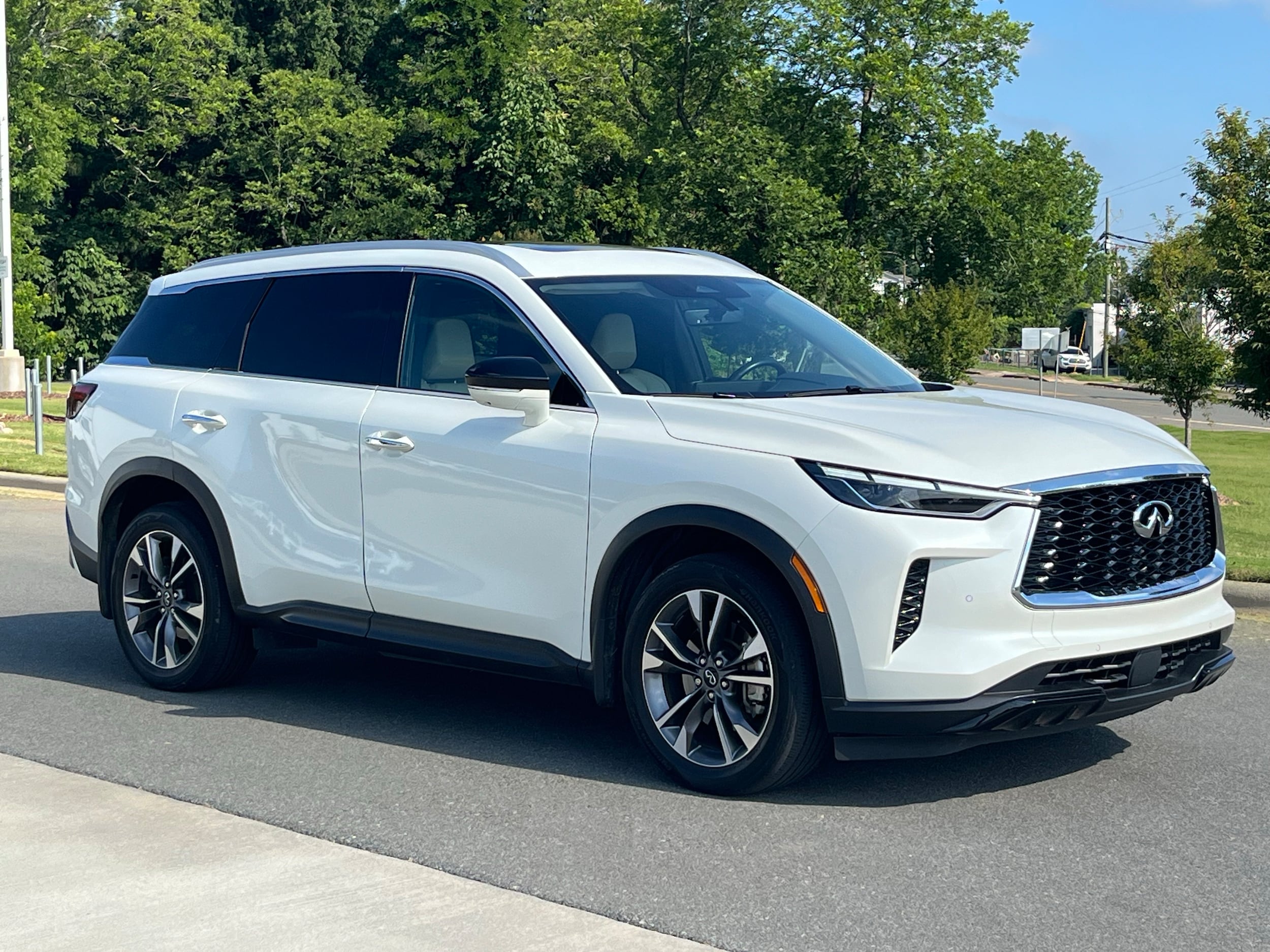 INFINITI QX60 LUXE