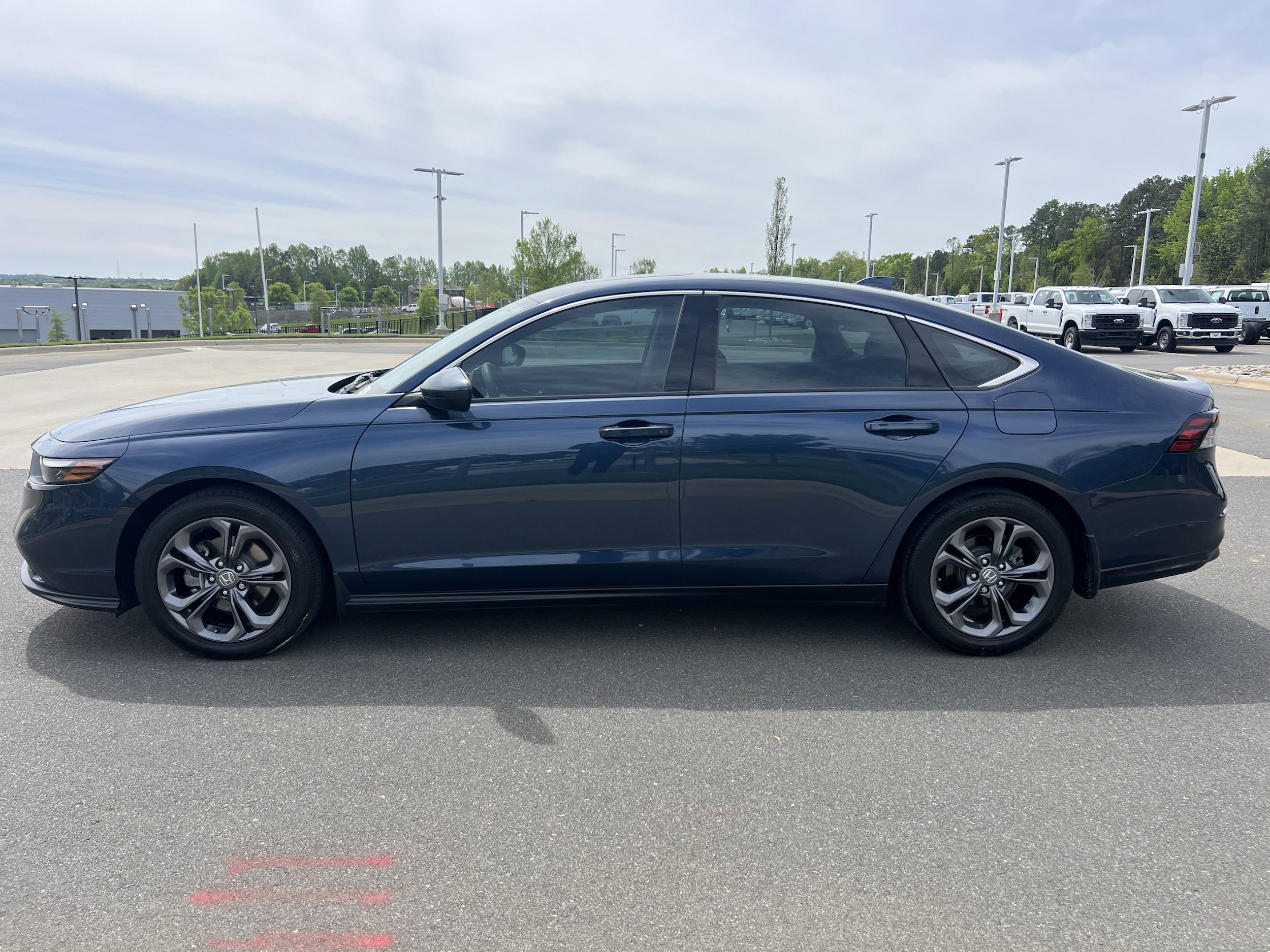 2023 Honda Accord EX photo 4