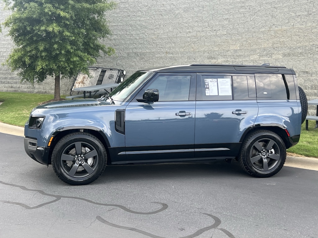 Used 2024 Land Rover Defender X-Dynamic SE SUV