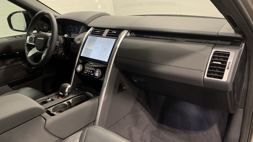 Used 2025 Land Rover Discovery S SUV