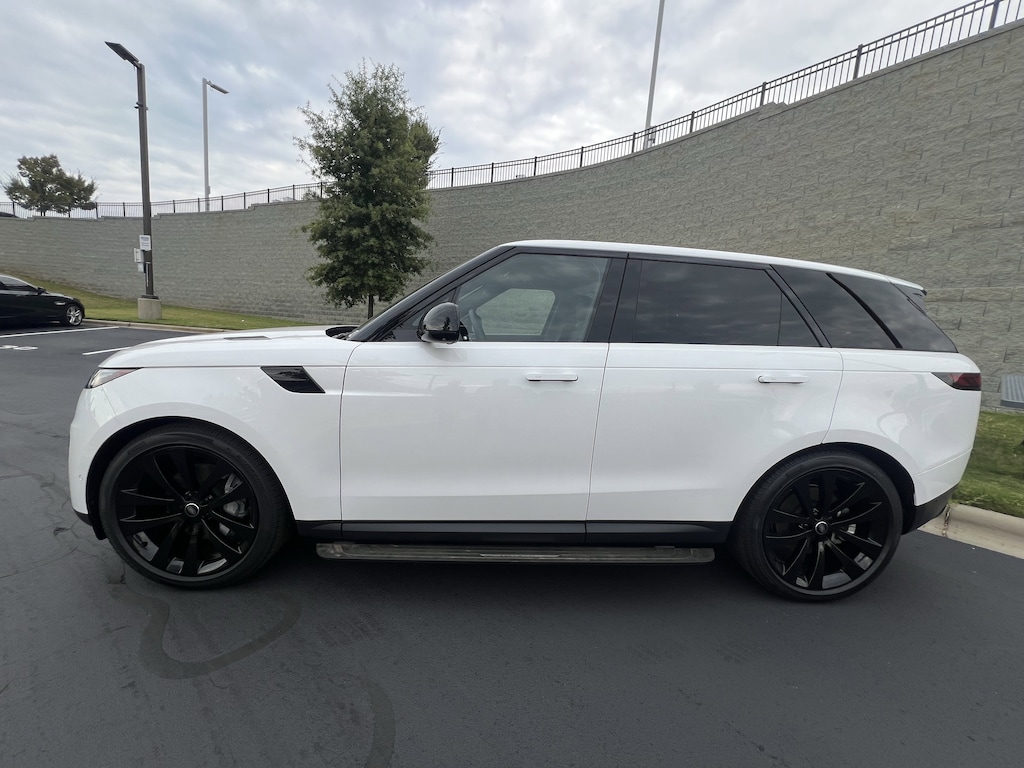 New 2025 Land Rover Range Rover Sport SE SUV