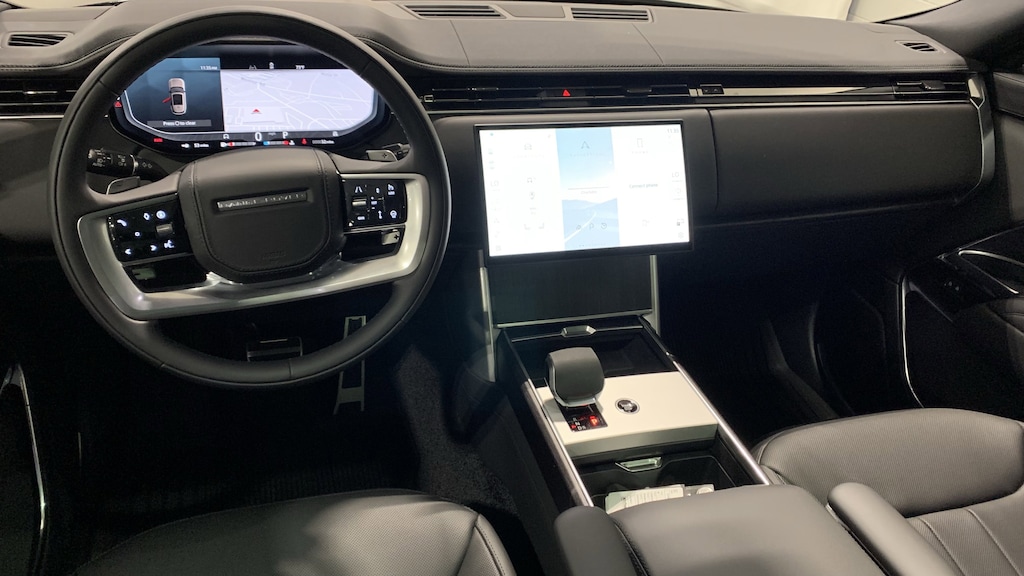 New 2025 Land Rover Range Rover SE SUV