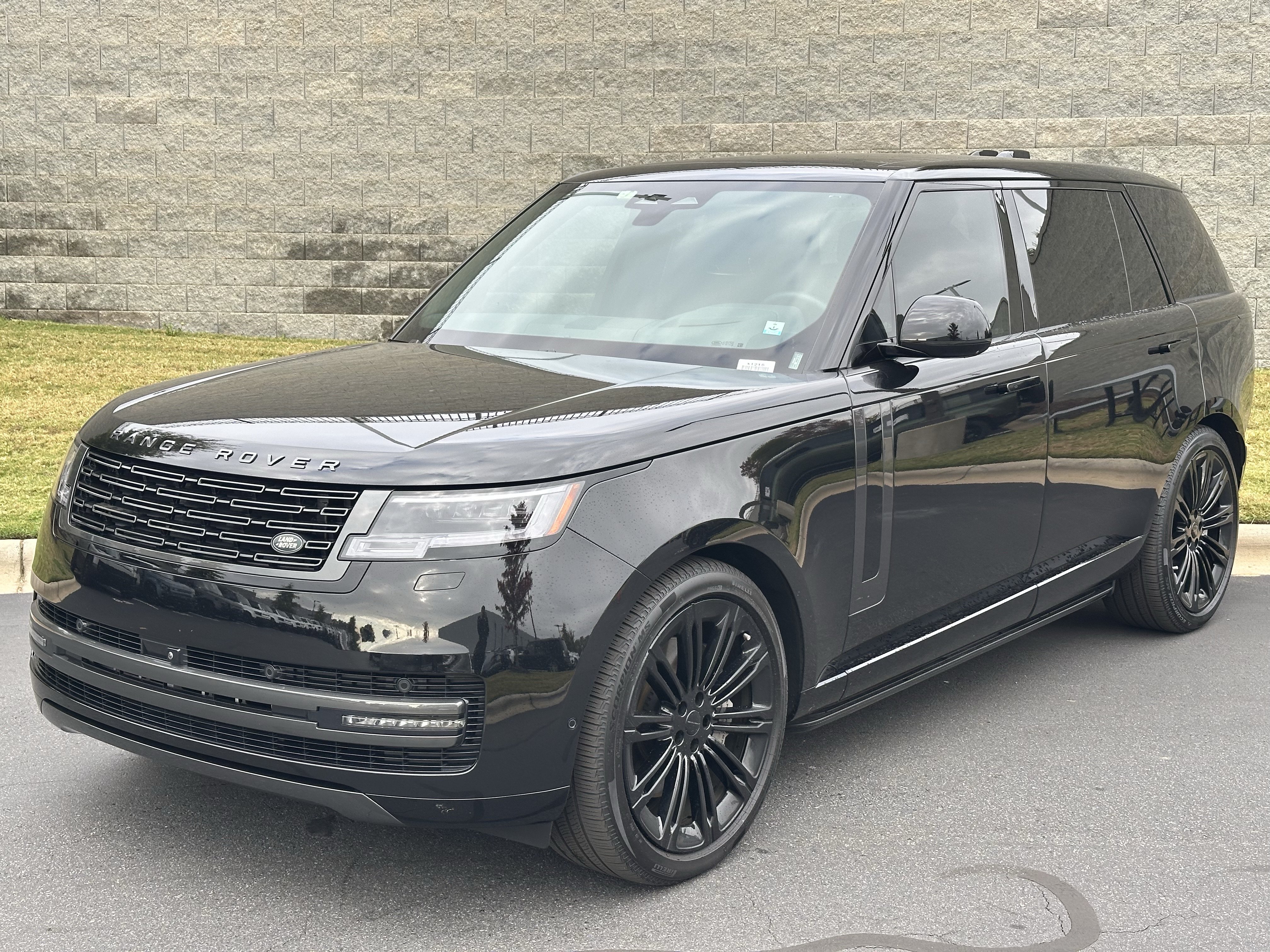 Used 2026 Land Rover Range Rover SE SUV