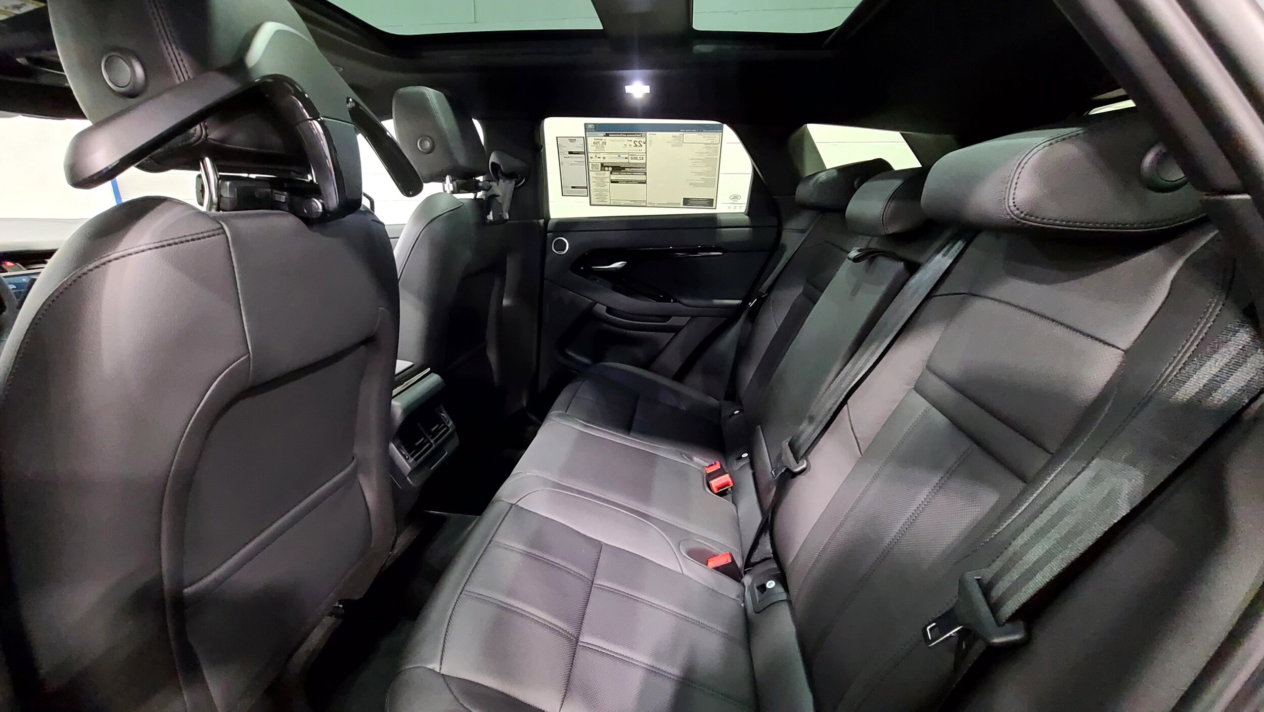 2026 Land Rover Range Rover Evoque Core S photo 4