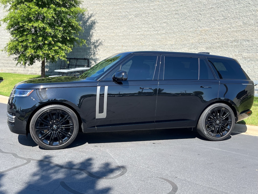 Used 2024 Land Rover Range Rover SE SUV