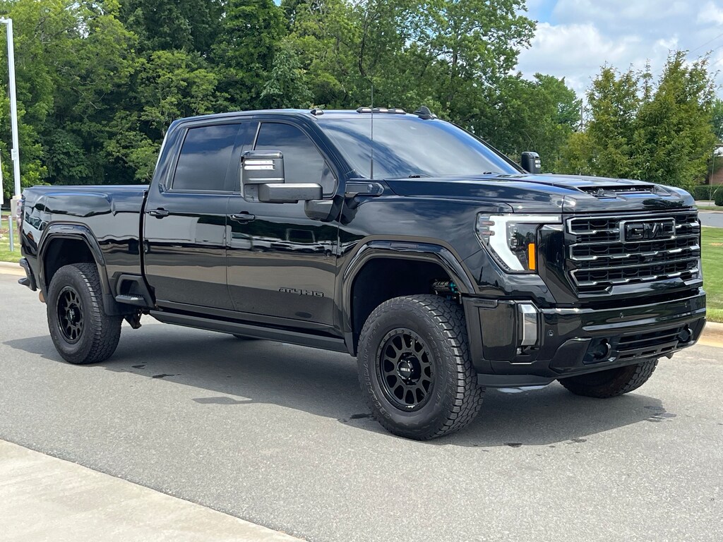Used 2024 GMC Sierra 2500HD AT4 Pickup