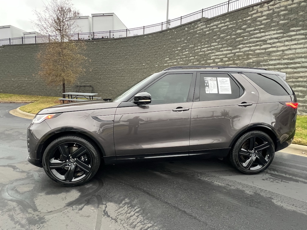 Certified 2024 Land Rover Discovery Metropolitan Edition SUV