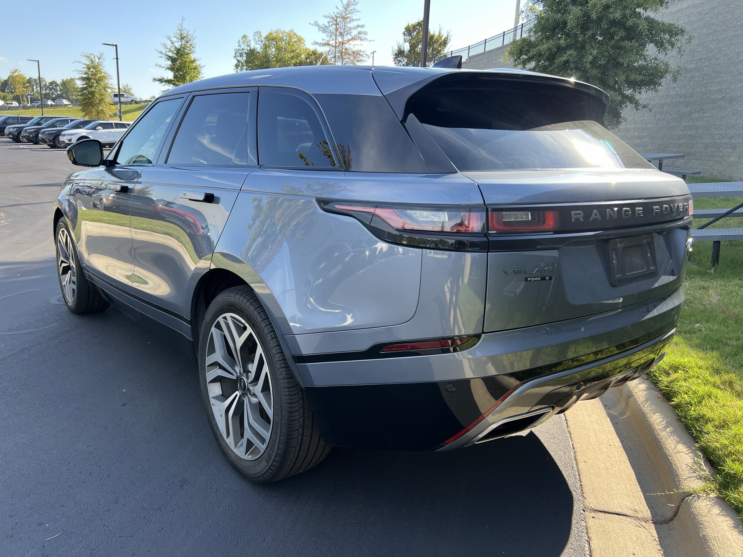 2020 Land Rover Range Rover Velar R-Dynamic S photo 3