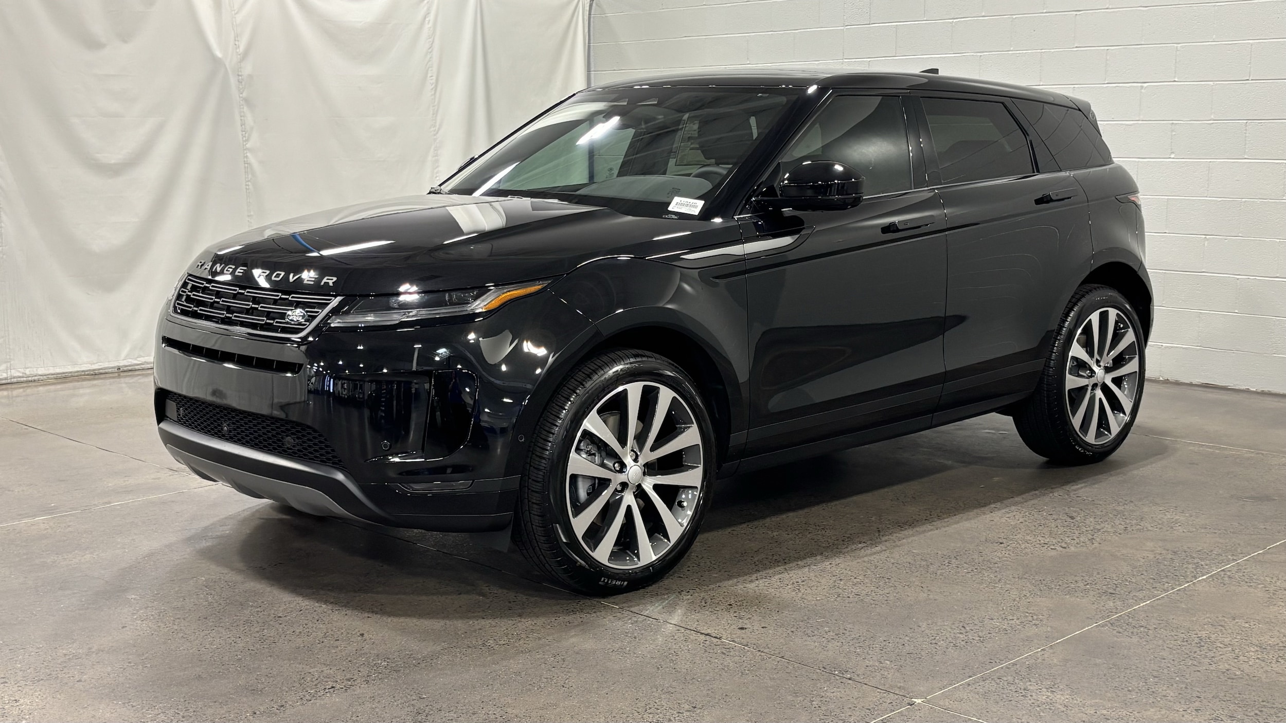 2026 Land Rover Range Rover Evoque Core S
