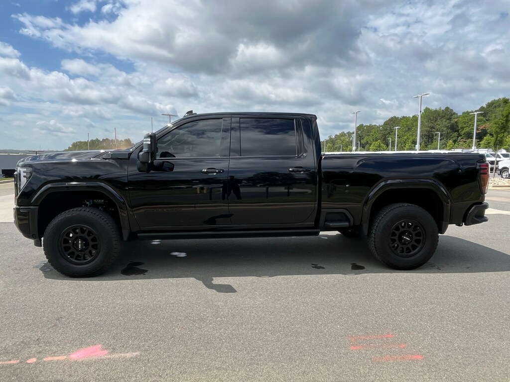 Used 2024 GMC Sierra 2500HD AT4 Pickup