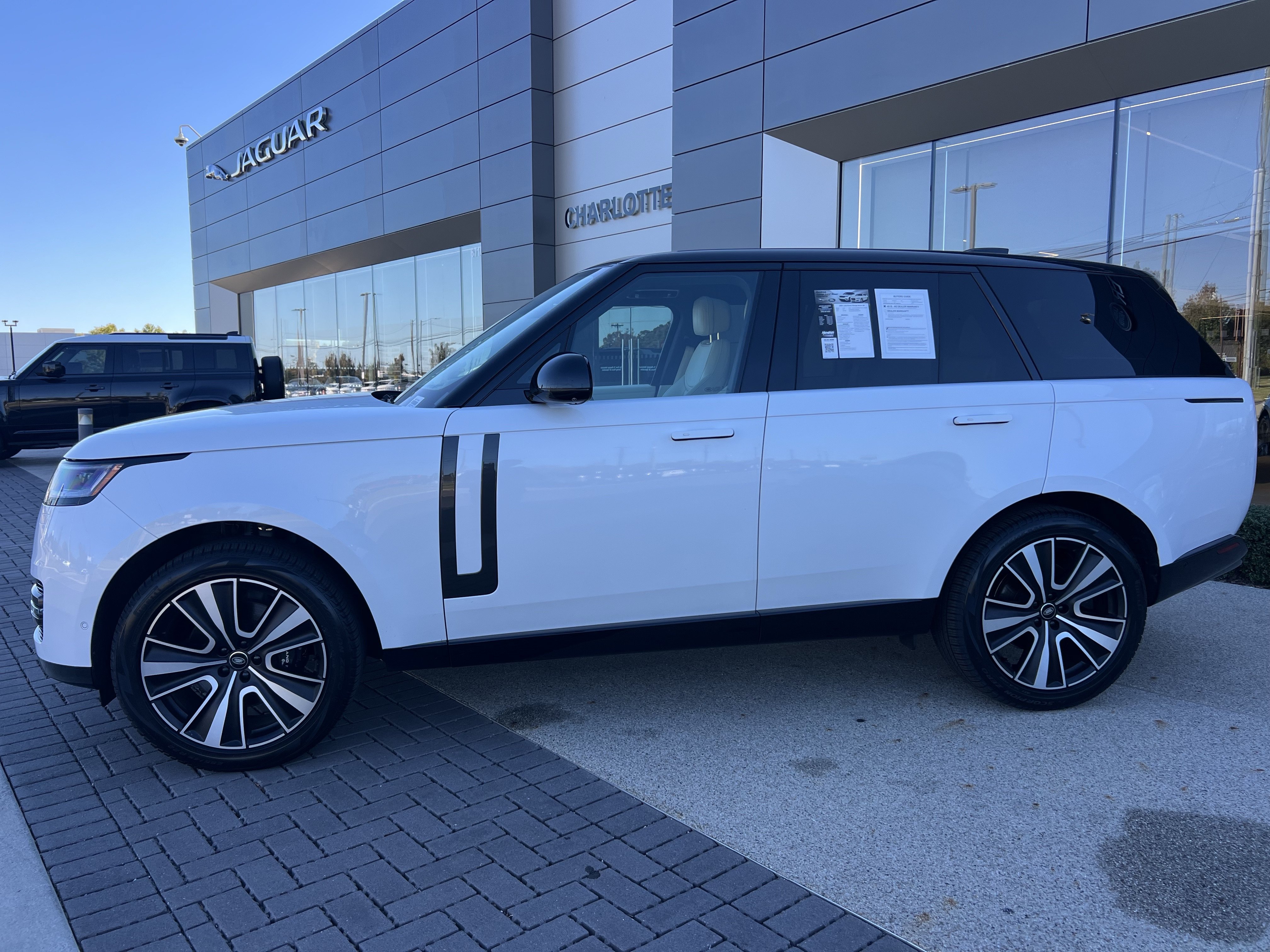 Certified 2025 Land Rover Range Rover SE SUV