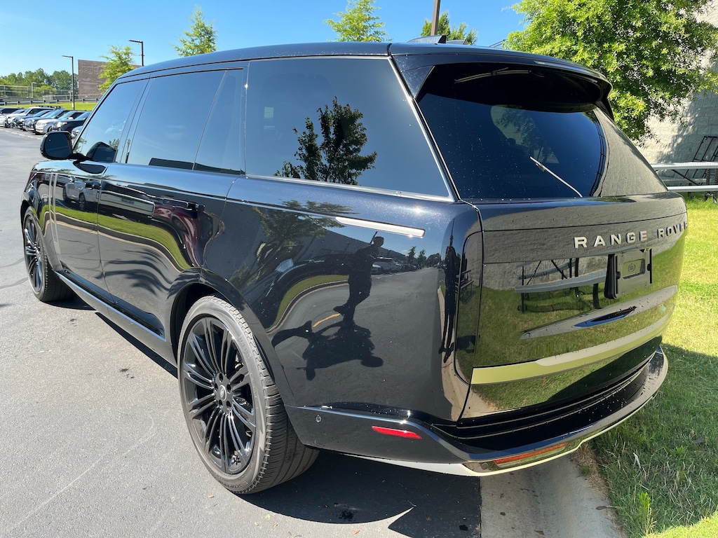 Used 2024 Land Rover Range Rover SE SUV