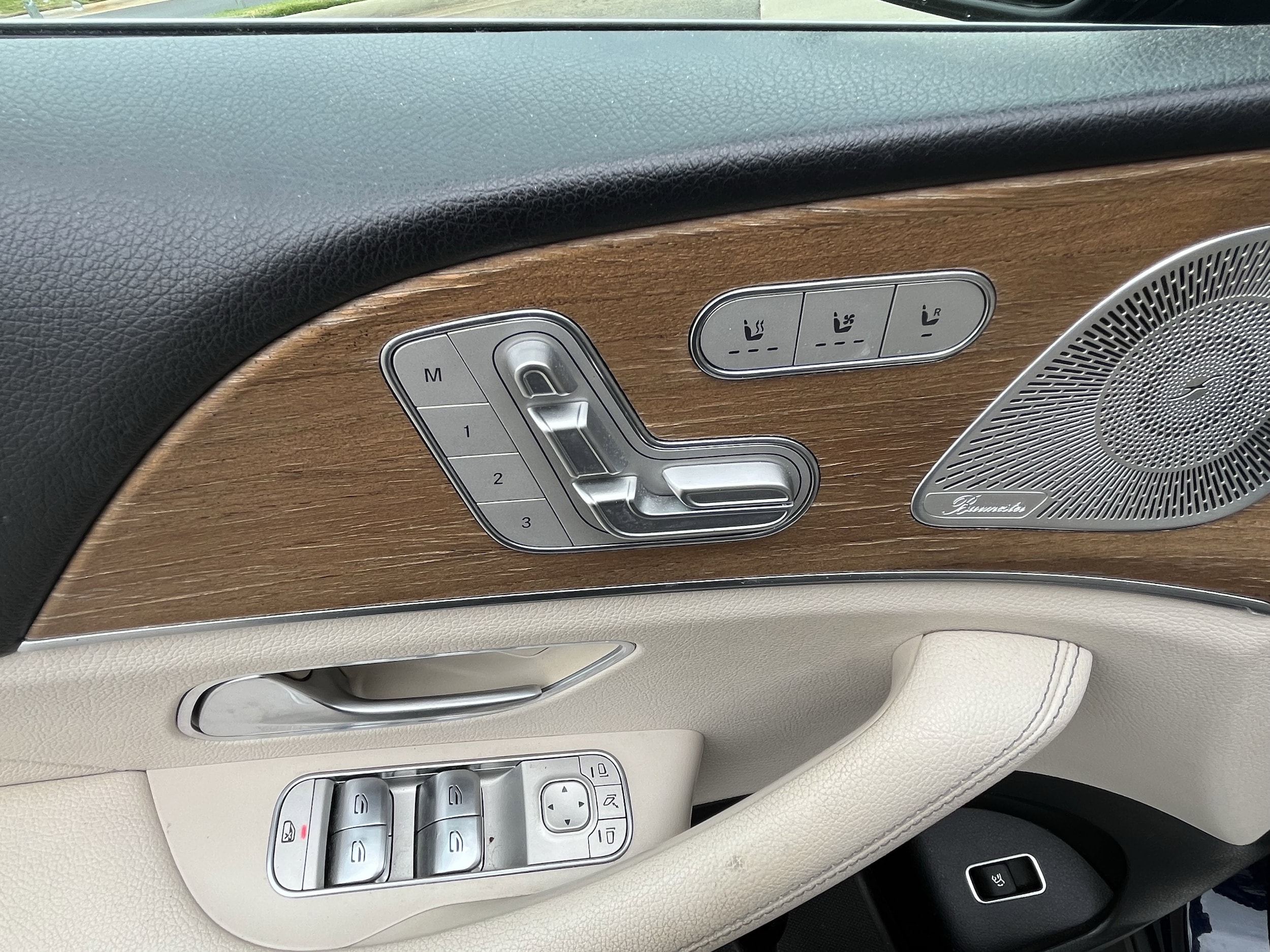 2021 Mercedes-Benz GLS 450 photo 4