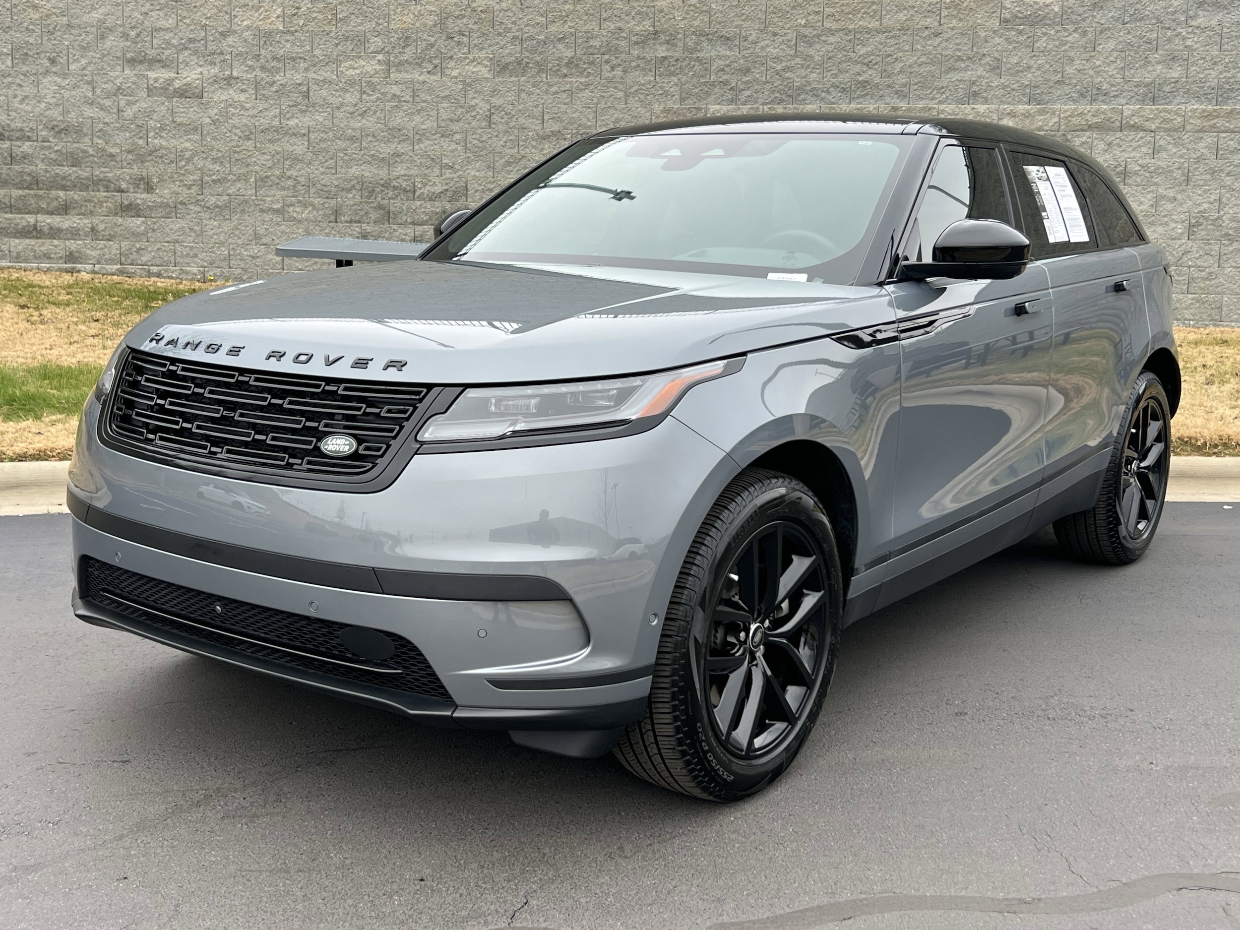 2025 Land Rover Range Rover Velar S