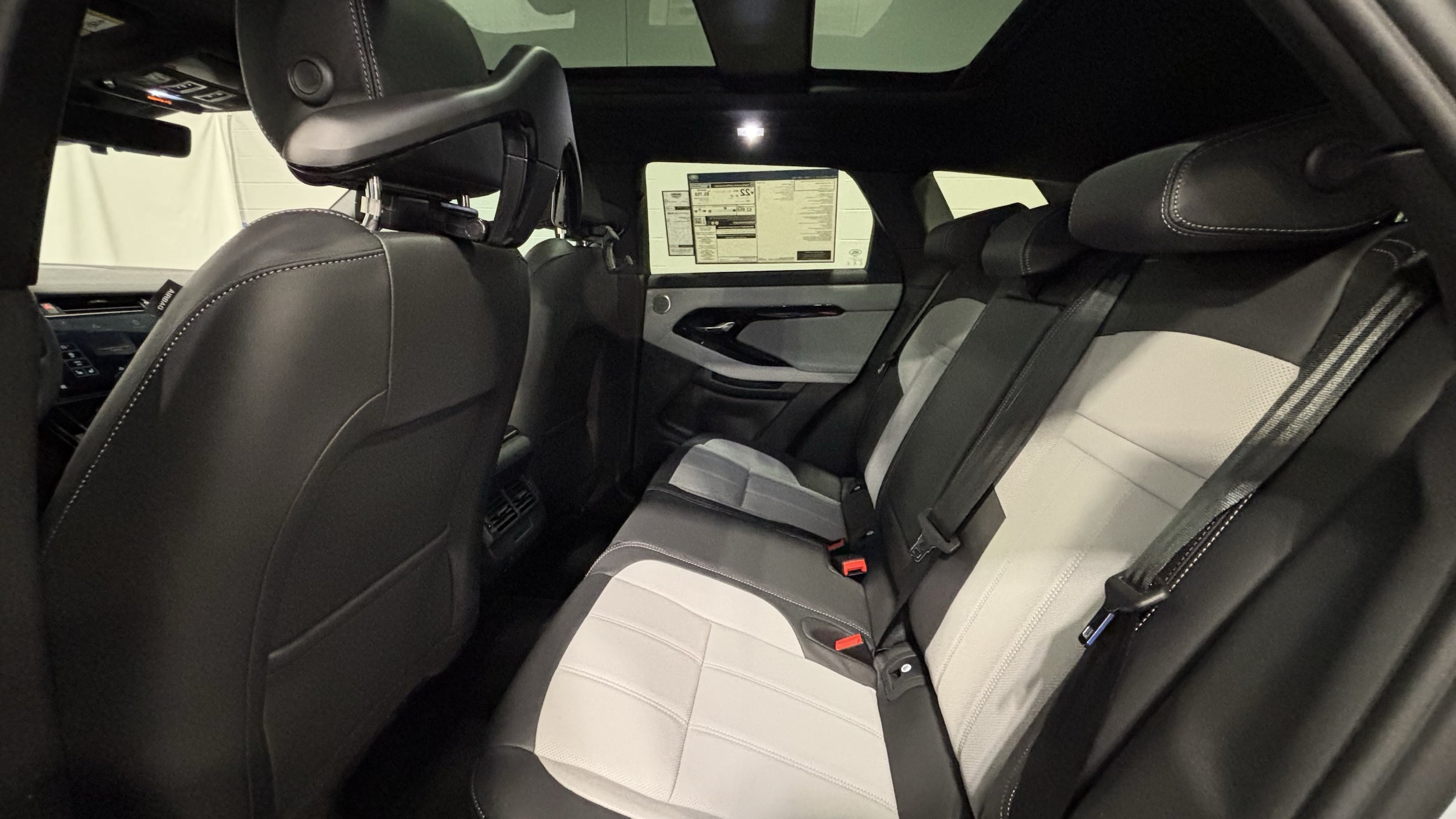 2026 Land Rover Range Rover Evoque Hoxton Edition