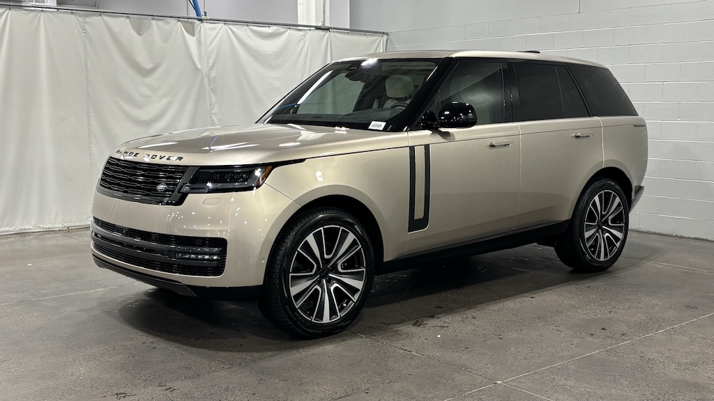 New 2026 Land Rover Range Rover SE SUV