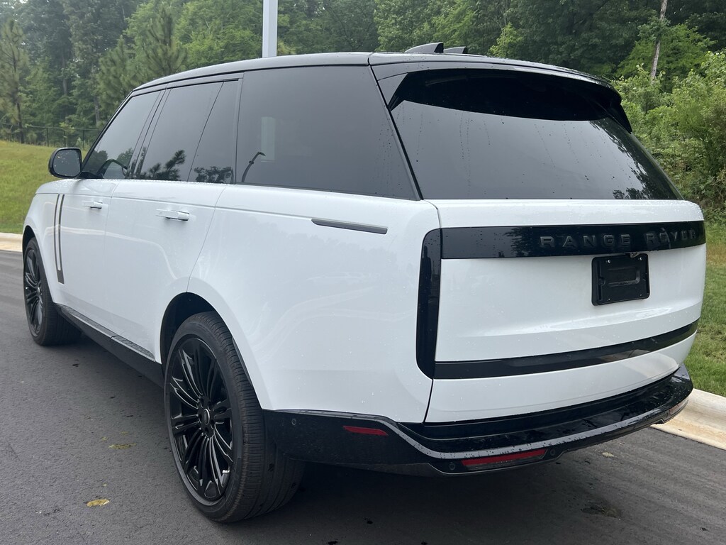 Used 2025 Land Rover Range Rover SE SUV