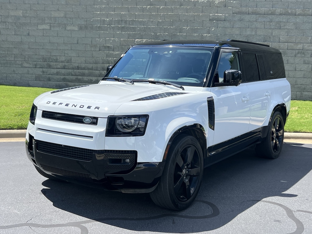 Used 2024 Land Rover Defender 130 P400 X-Dynamic SE SUV