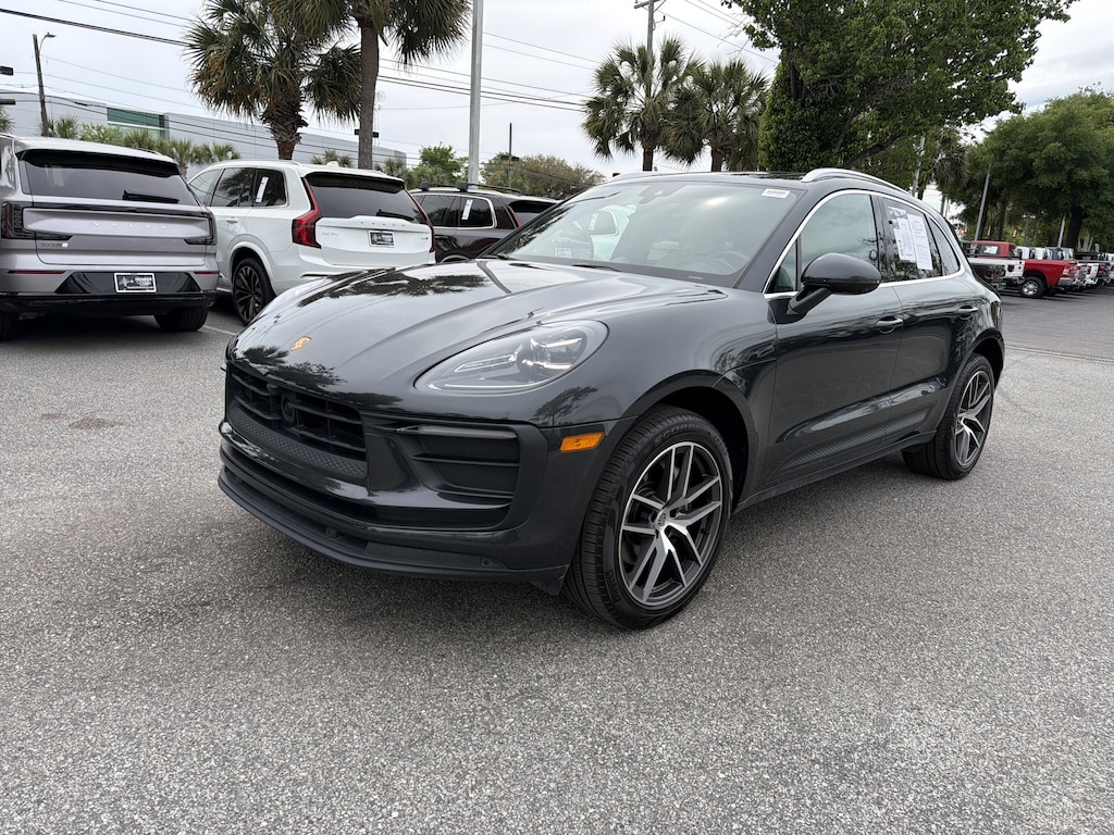 Used 2022 Porsche Macan SUV
