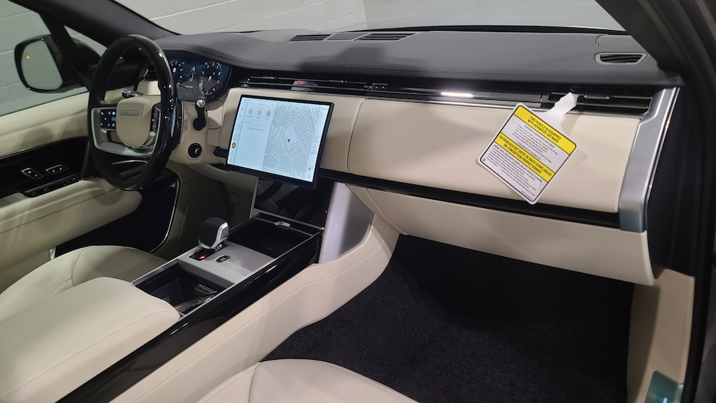 New 2026 Land Rover Range Rover P530 SE SUV