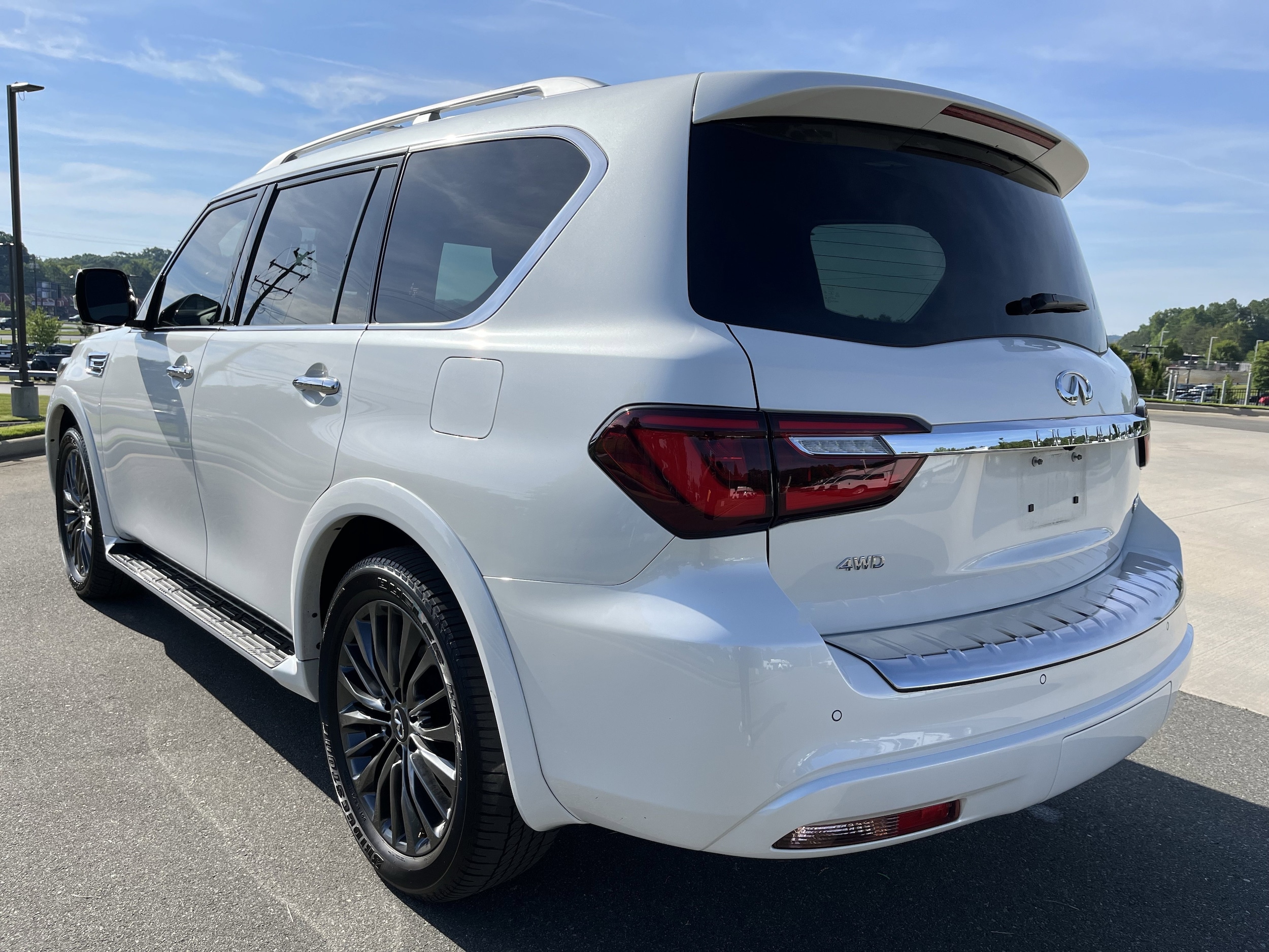 INFINITI QX80 SENSORY