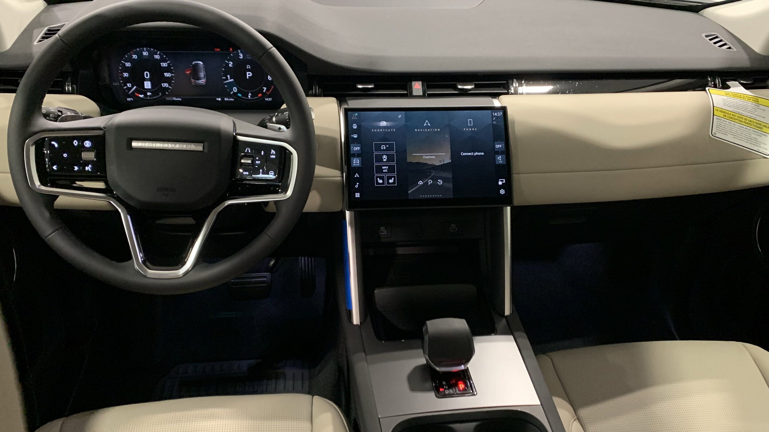 2025 Land Rover Discovery Sport S photo 4