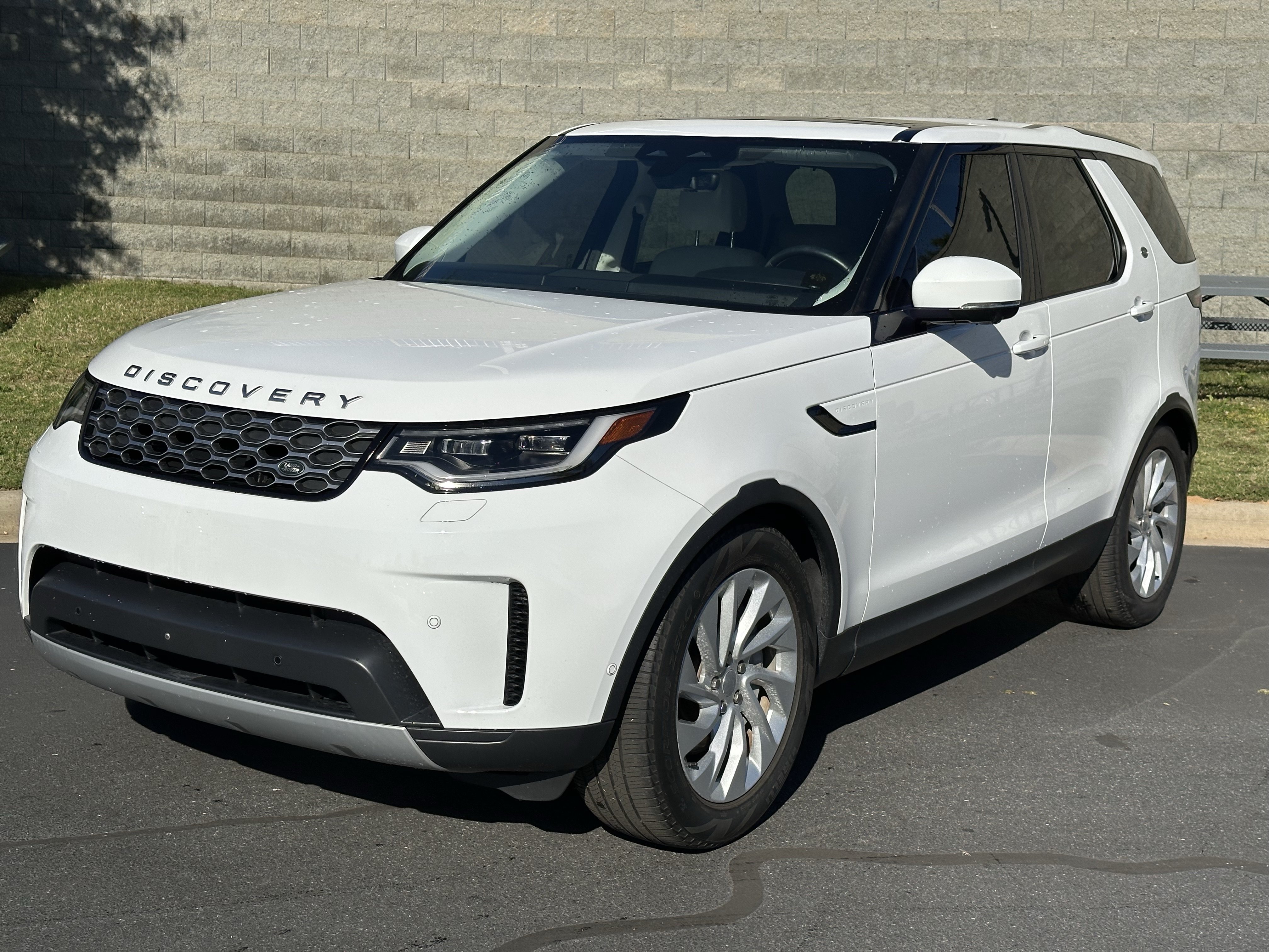 Certified 2023 Land Rover Discovery S SUV