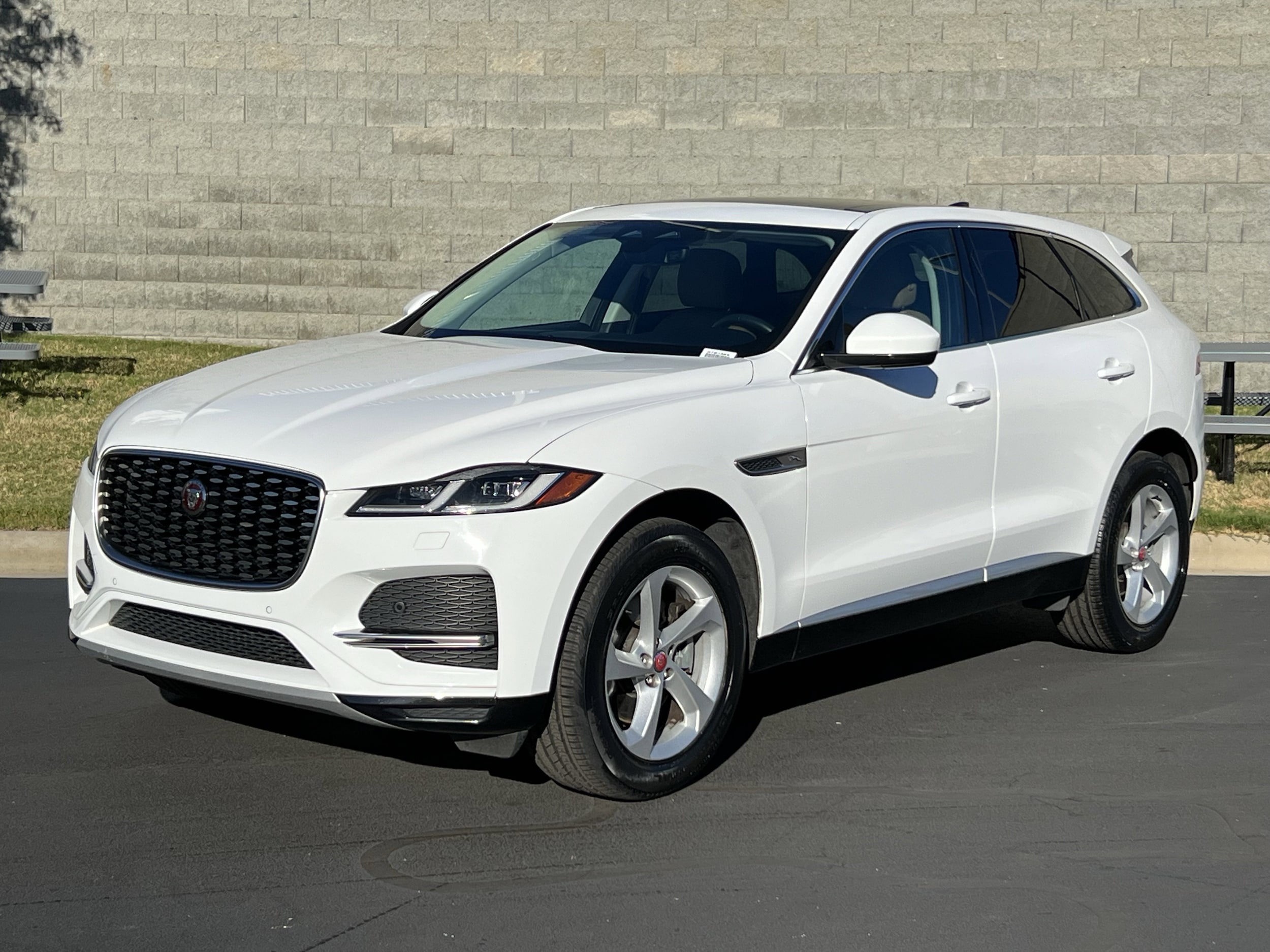 2023 Jaguar F-Pace S's photo