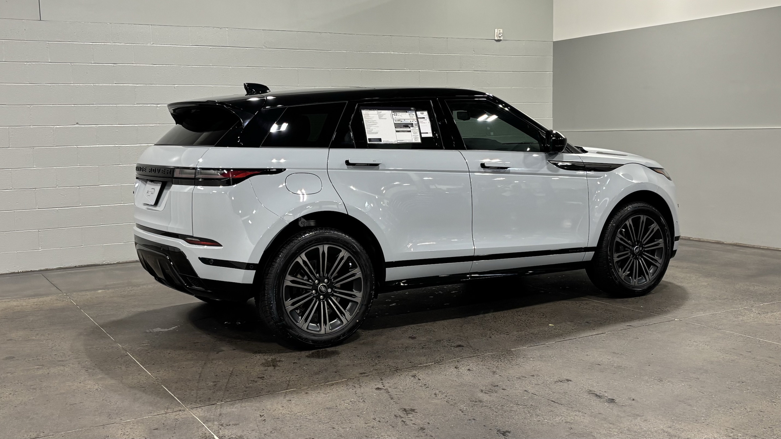 2026 Land Rover Range Rover Evoque Hoxton Edition