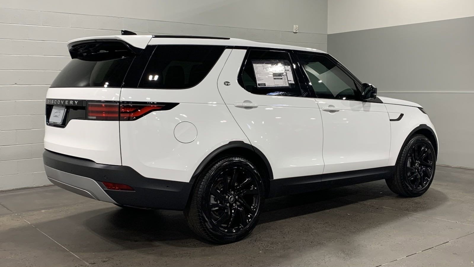 Used 2025 Land Rover Discovery S with VIN SALRJ2FX0S2505900 for sale in Kansas City