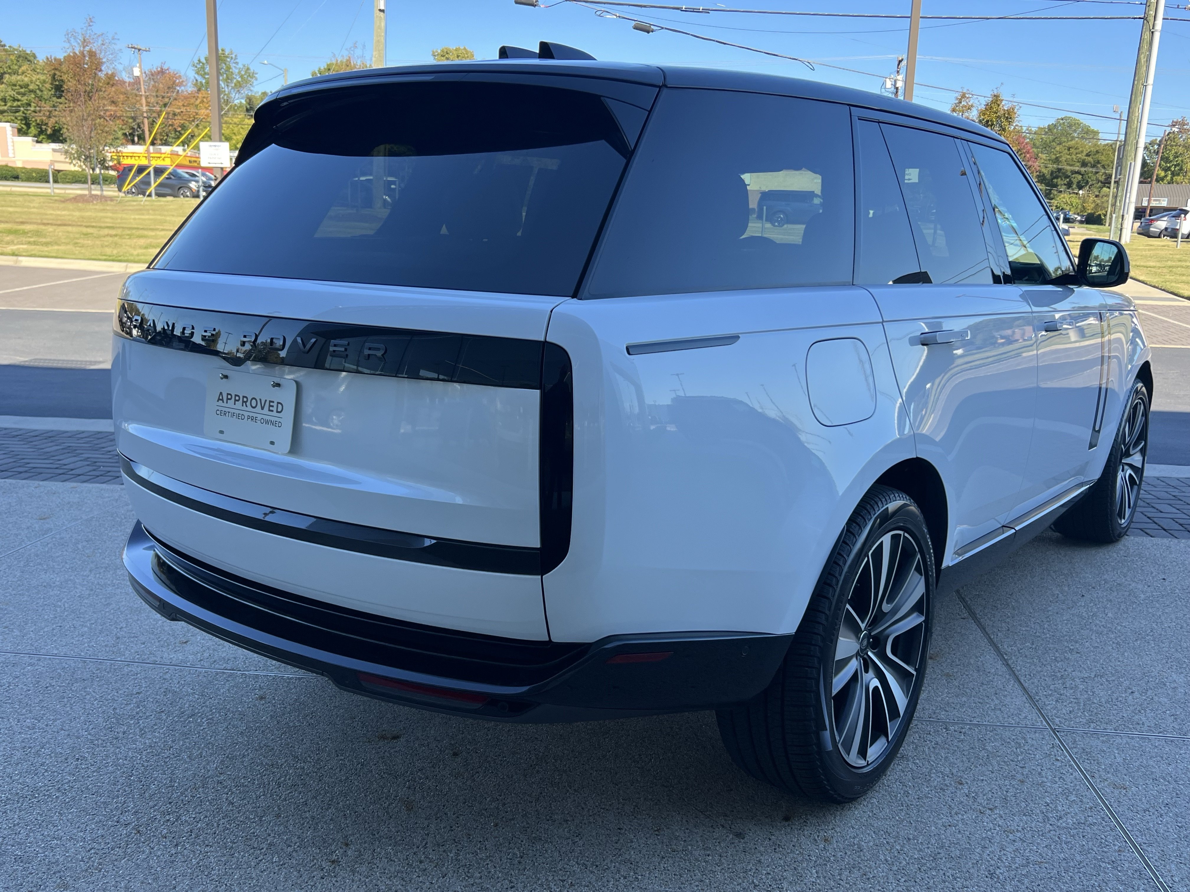 Certified 2025 Land Rover Range Rover SE SUV