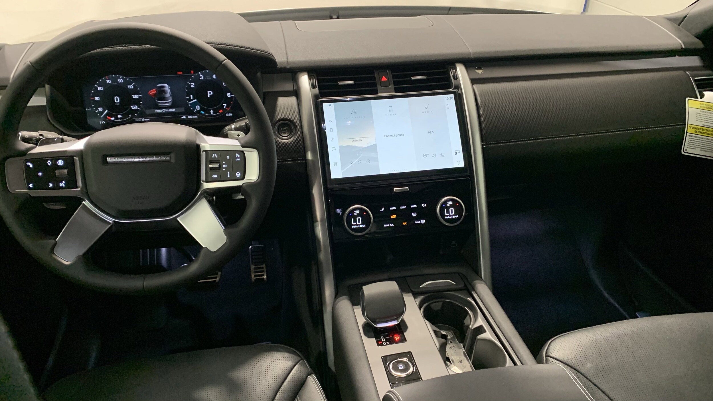 2025 Land Rover Discovery SE photo 4