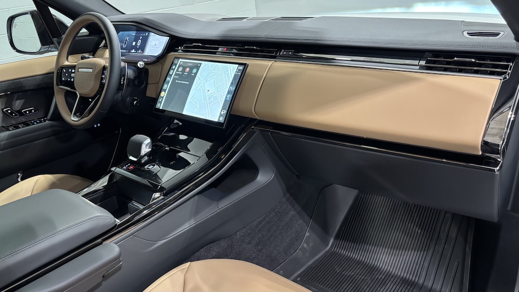 New 2026 Land Rover Range Rover Sport Dynamic SE SUV