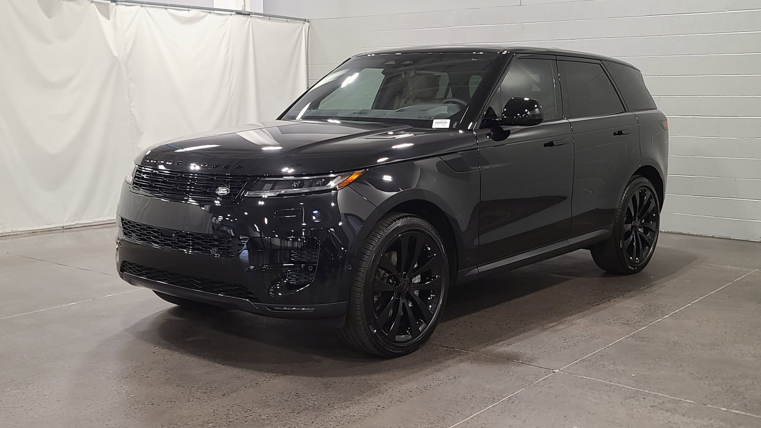 2026 Land Rover Range Rover Sport SE's photo