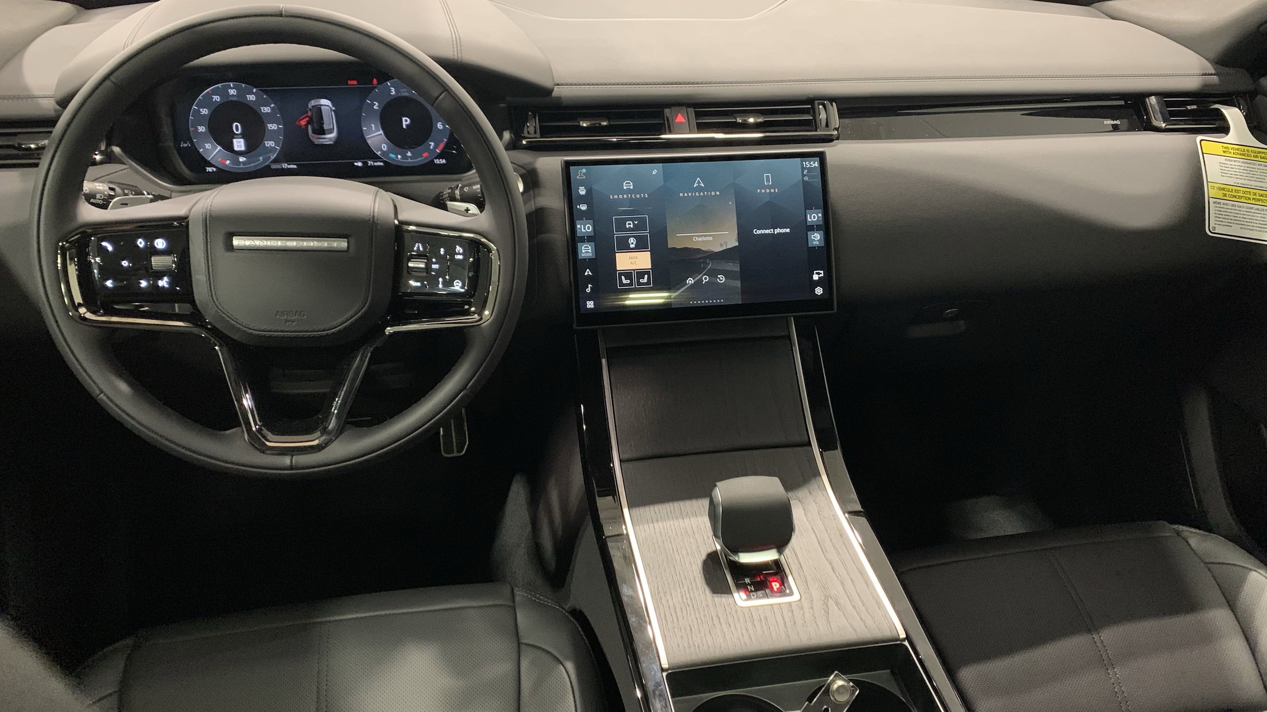 2026 Land Rover Range Rover Velar Dynamic SE photo 4