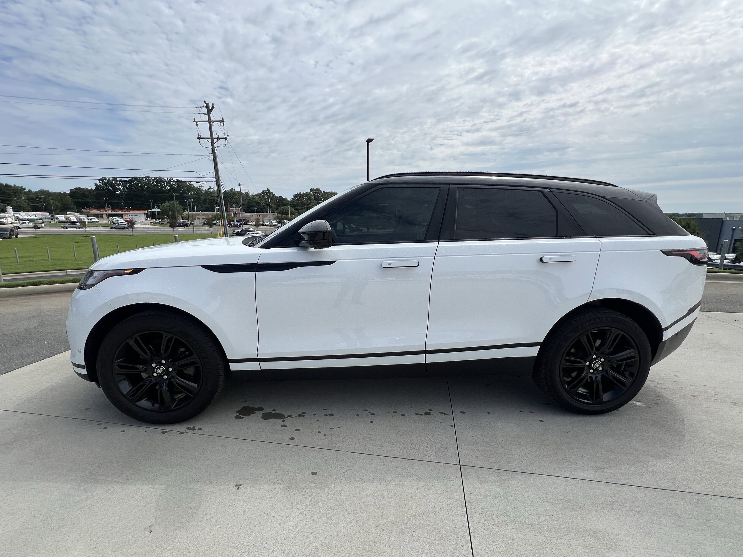 2021 Land Rover Range Rover Velar S photo 2