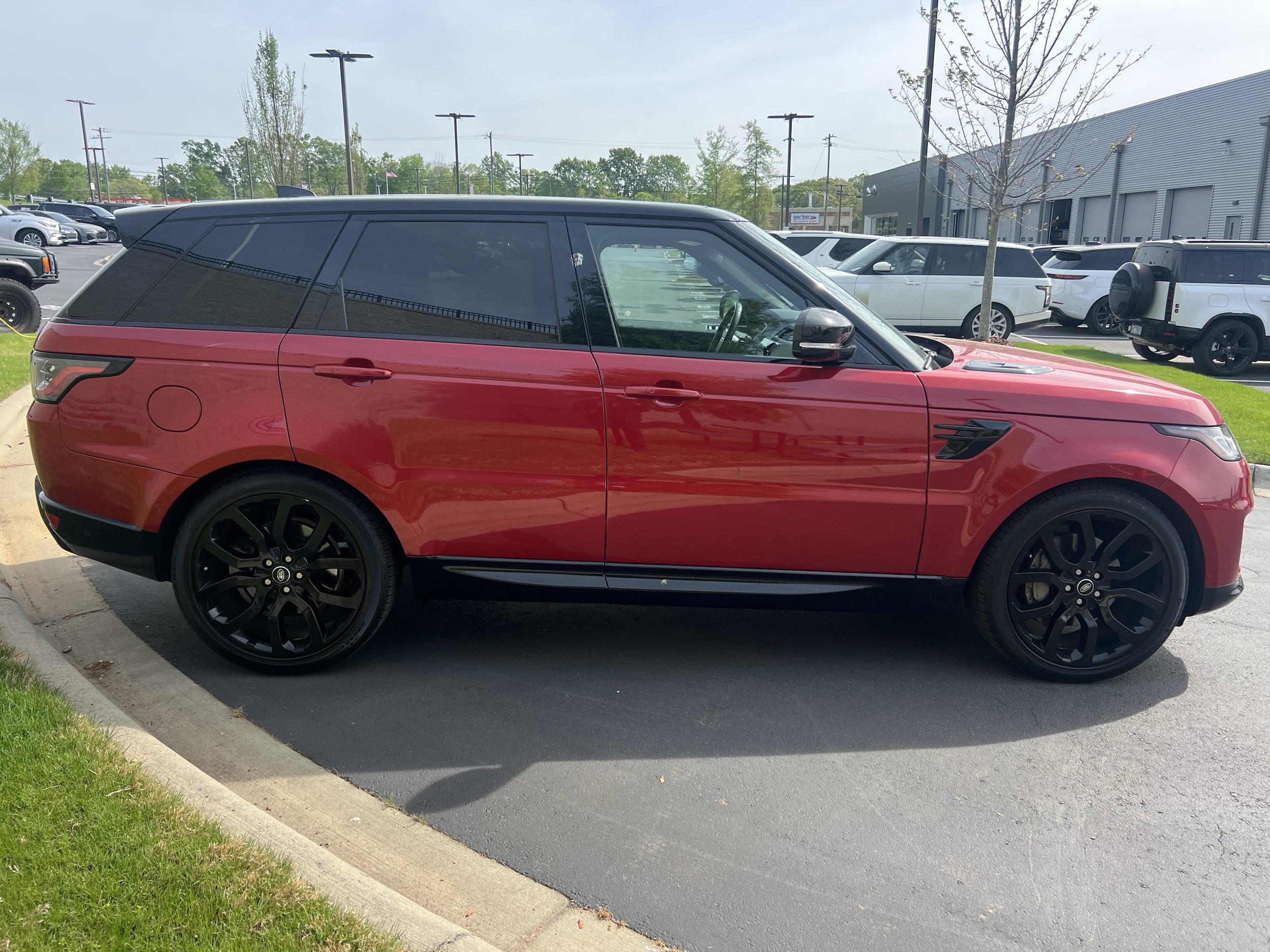 2022 Land Rover Range Rover Sport HSE Silver Edition photo 5